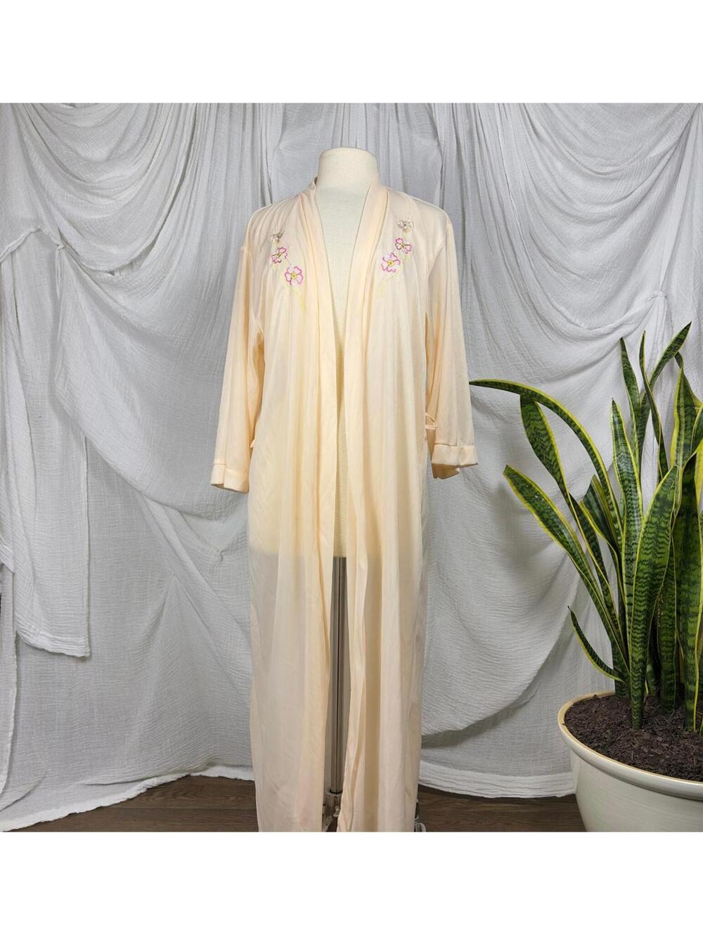 Vintage Peach Sheer Robe with Floral Embroidery (XXL)